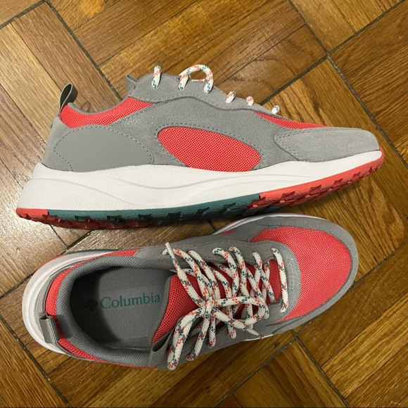 Columbia Pivot Waterproof Shoe - Picture 7 of 8